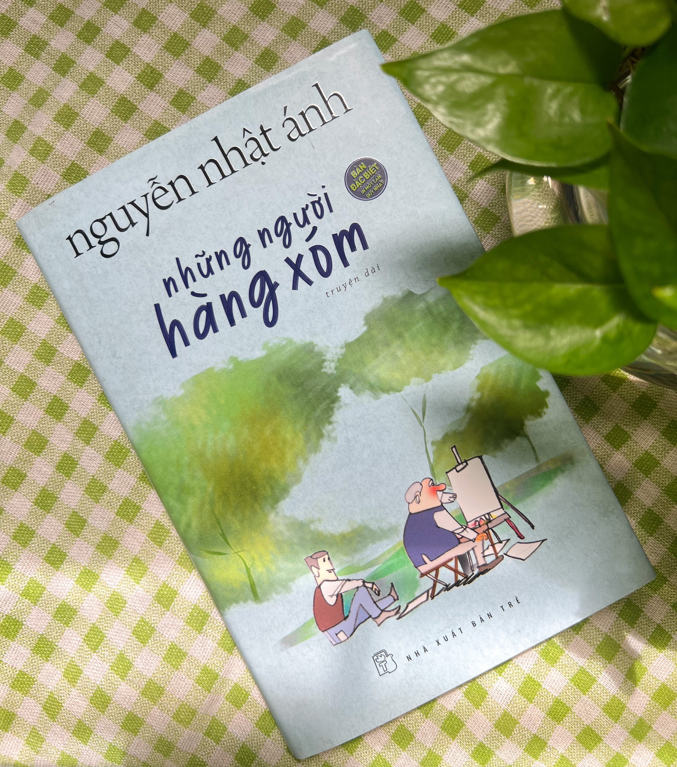 Những người hàng xóm