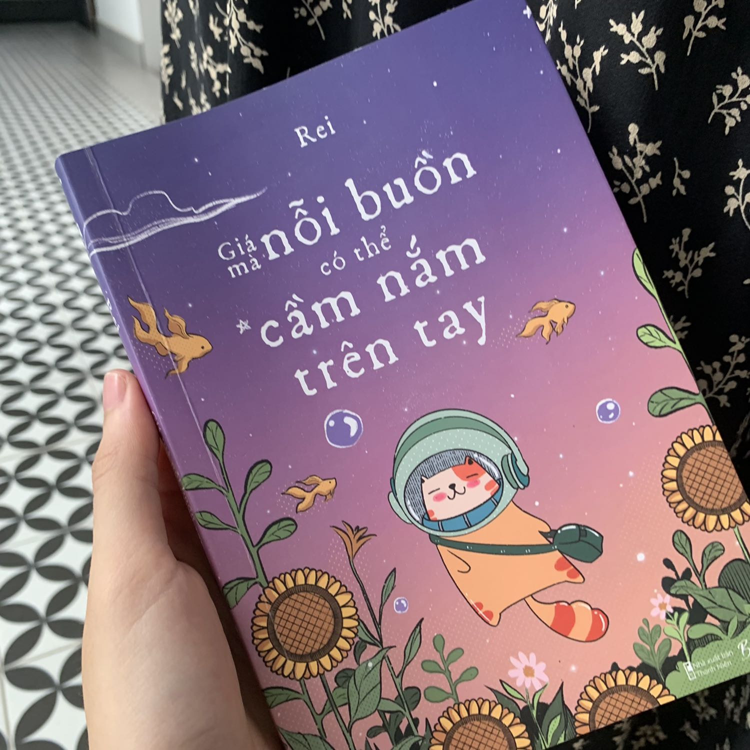 Giá Mà Nỗi Buồn Có Thể Cầm Nắm Trên Tay